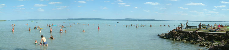 Szigeti strandfürdő Révfülöp - Balaton északi part